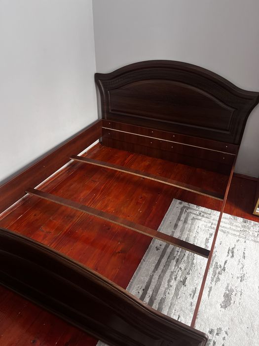 Ліжко деревяне двохспальне