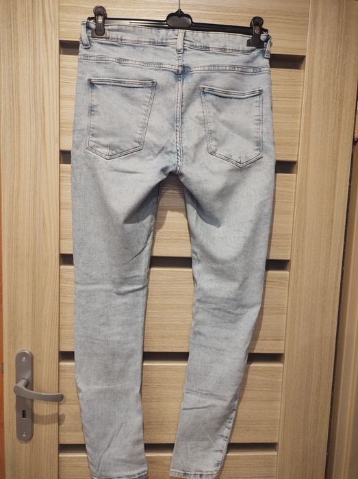 Jeansy House slim 29/32