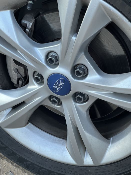 Ford focus авто