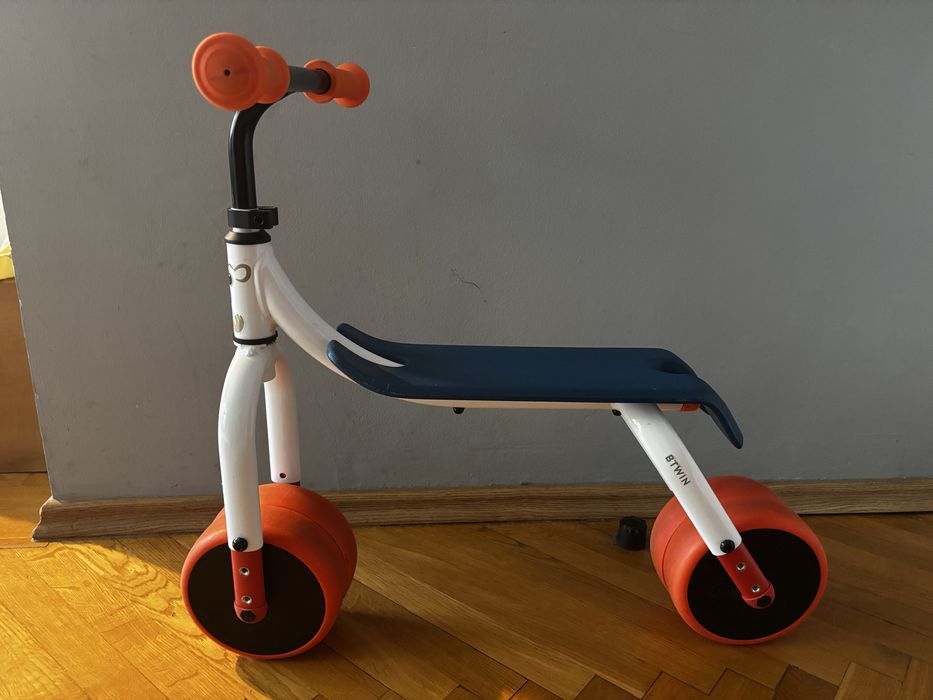 rowerek biegowy 4 kola decathlon