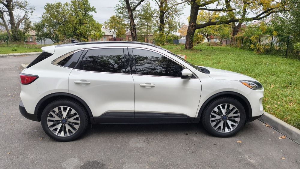 Продам Ford Escape Titanium