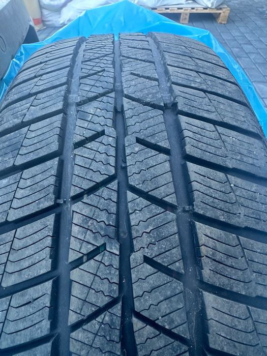 Opony zimowe Barum Polaris 205/50 r 17