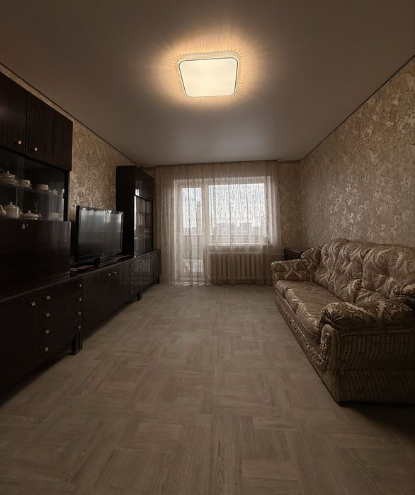 Сдам 2к. квартиру, Тополь-1, дом 18.