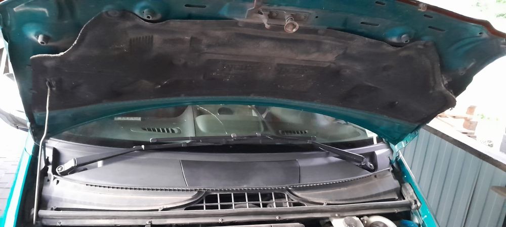 Легковий автомобіль