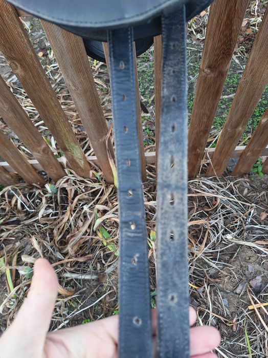 Siodło ujeżdżeniowe Wintec Isabell 17,5" – czerwony łęk