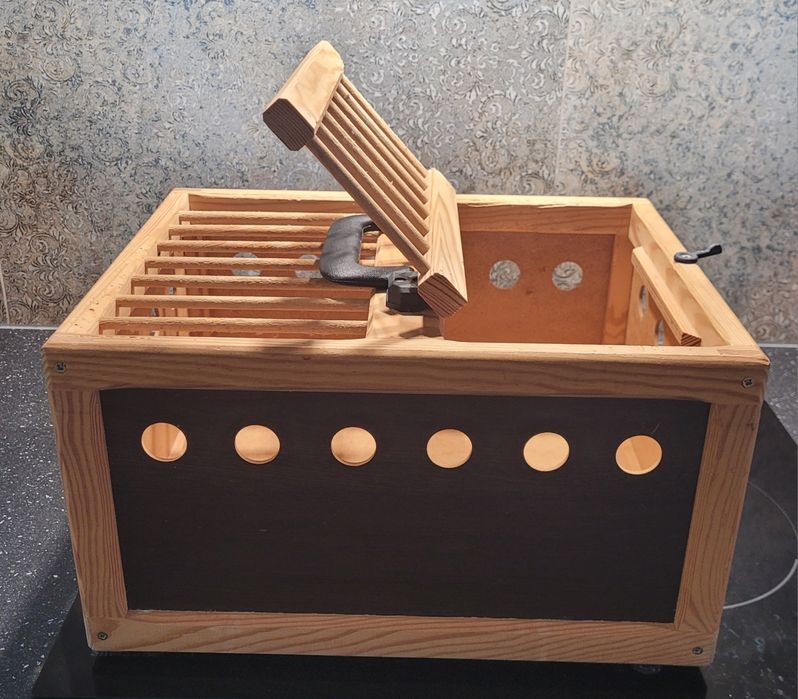 Sprzedam transporter dla ptaków, gołębi, papug lub innych zwierząt.