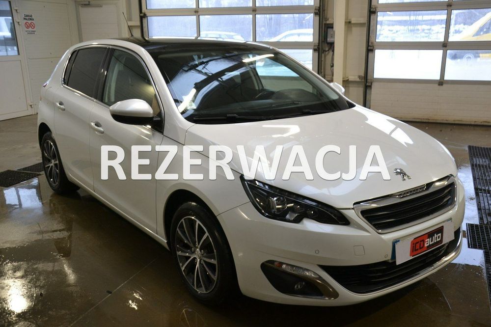 Peugeot 308 1,2 benzyna 130ps* tablet* full led* panoarama* PORYSOWANY* CDauto