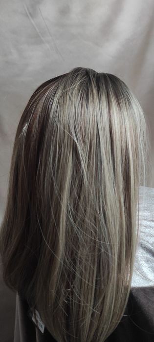 Peruka blond ombre koloryzacja włosów