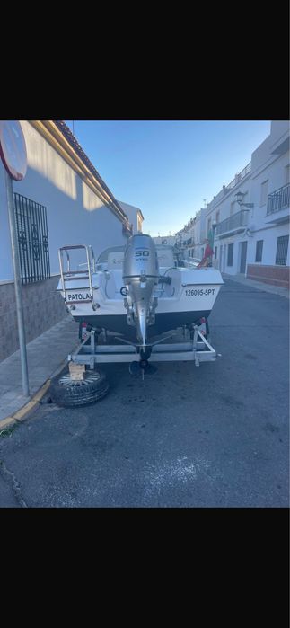 Vendo barco muito bom estado
