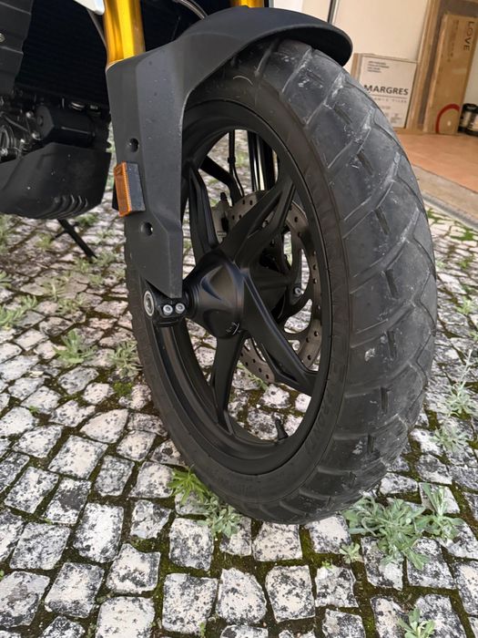 Mota BMW G310GS como nova.