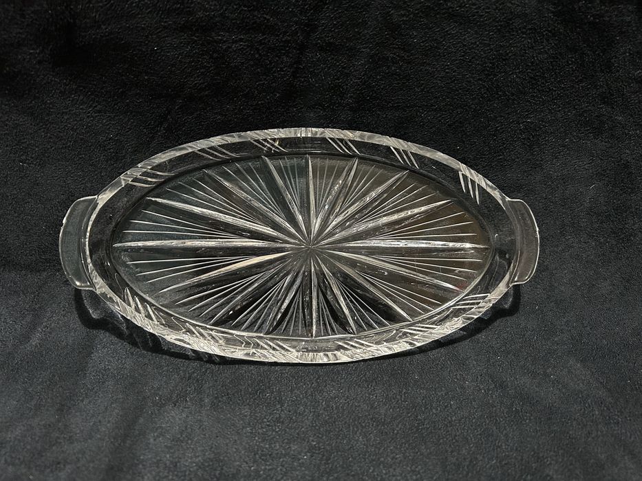 Taca szklana vintage • grawerowany wzór • 23,5 × 11,5 cm