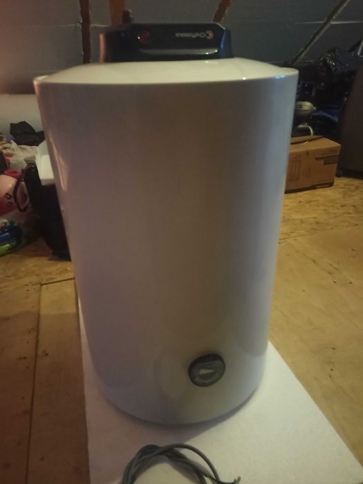 Бойлер 80 літрів елктричний