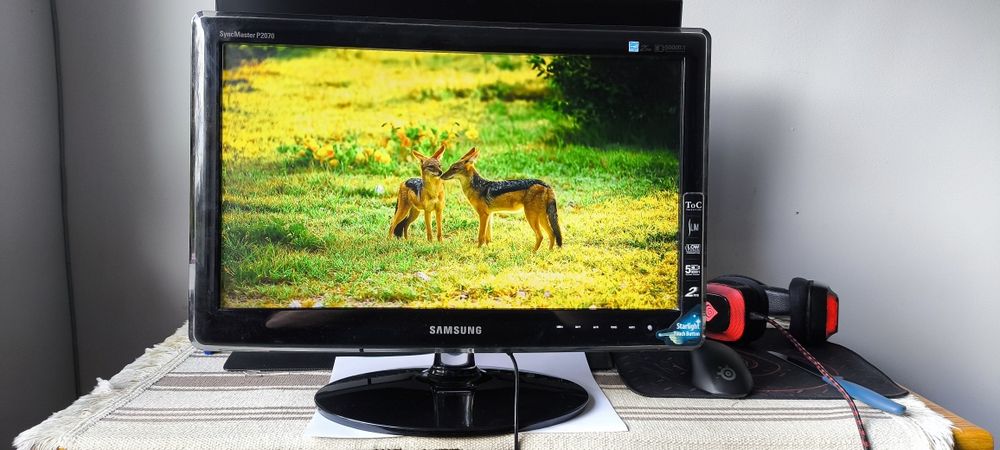 Monitor Samsung Syncmaster P2070