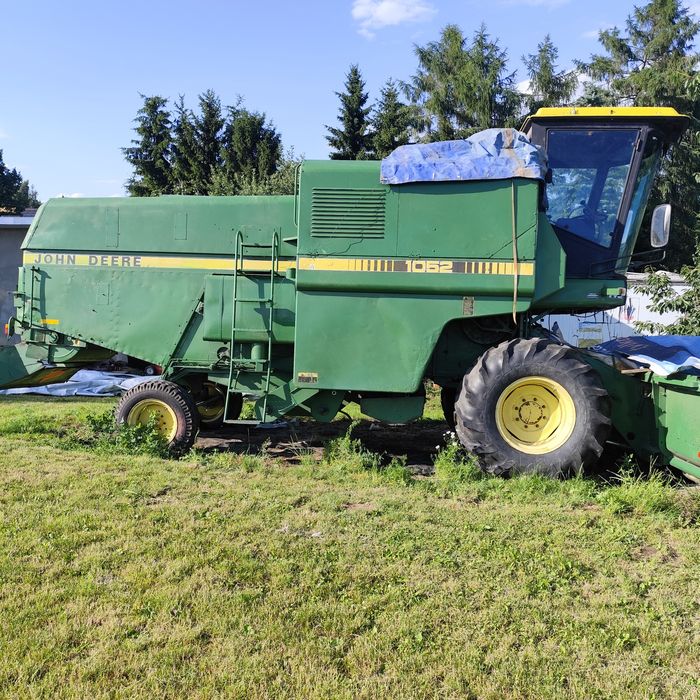 Kombajn zbożowy John Deere 1052 sieczkarnia i stół do rzepaku* likwidacja gospodarstwa