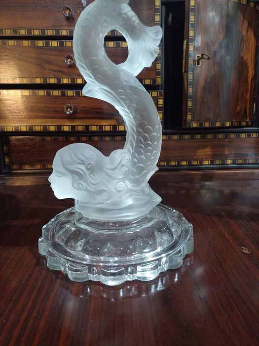 Raros Casticais de 4 lumes modelo de sereia em vidro e