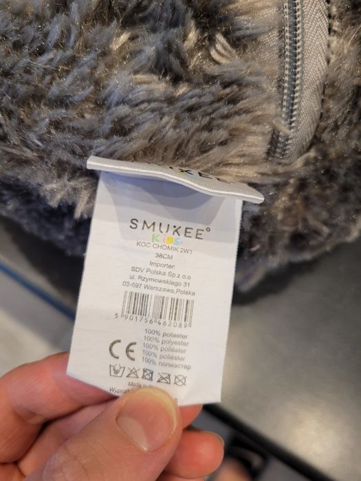 Przytulanka szary chomik + kocyk w środku 100×150cm 2w1 dla dziecka