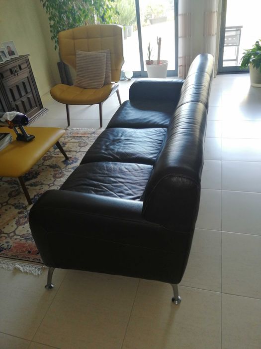 Sofá de Pele Castanho