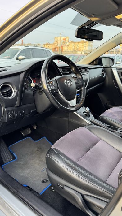 Toyota Auris Hybrid Тойота Ауріс 2014 р 1,8 бенз/електро АКПП Панорама