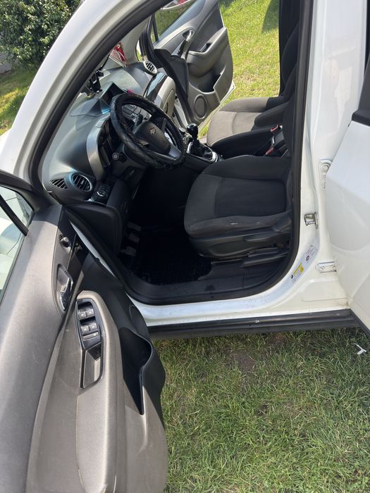 Chevrolet Orlando 7-osobowy oplaty na rok - cena na weekend