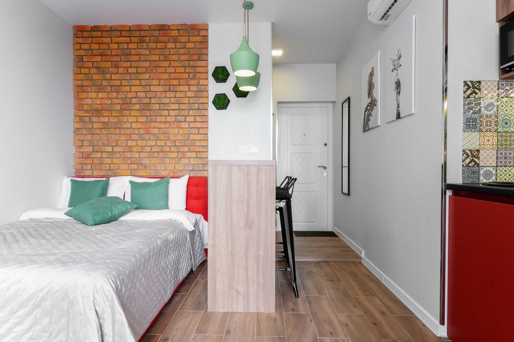 Сучасна ТЕПЛA студія подобово: Ідеально для відпочинку та роботи #T432