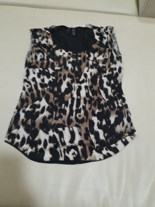 Camisola Guess sem manga