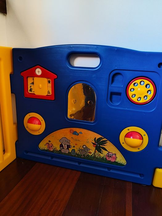 Children's playpen / Ball pit64552696697473123