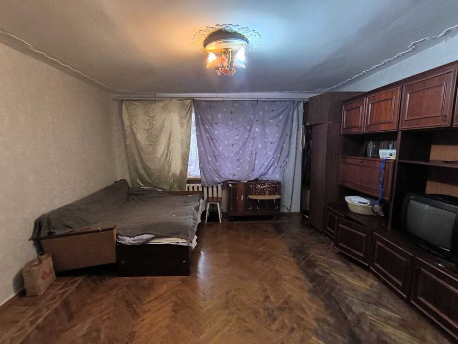 Продам 4-х комнатную на Таирова. Королёва/Инглези.и Кирпич. Программы!