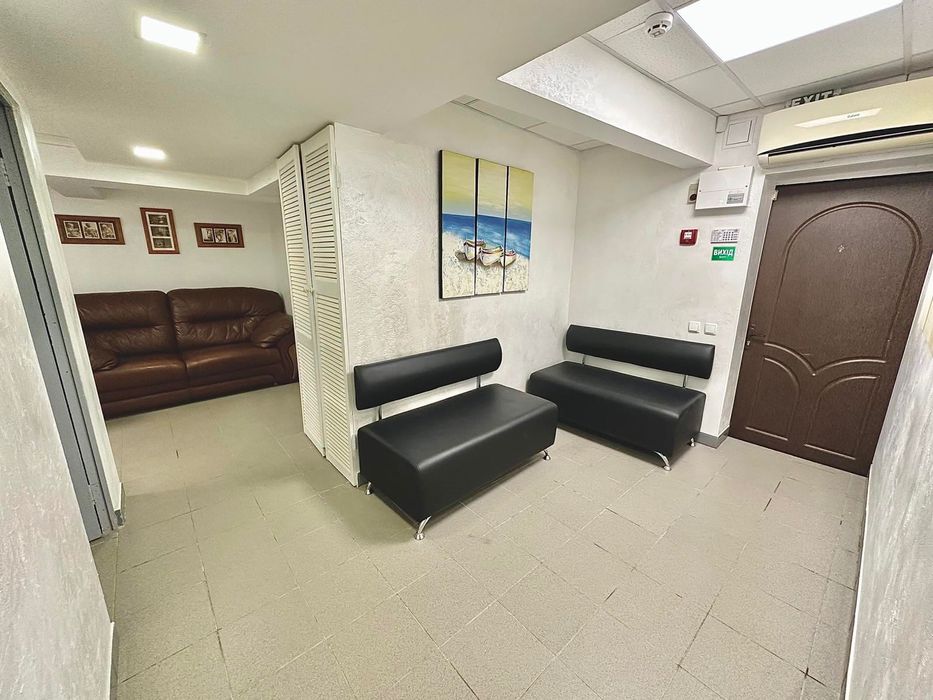 Офіс кабінет 12м2 приміщення юридична адреса Саперно-Слобідська 8