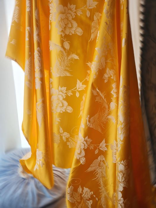 gold silk / silk china /  палантин шовк / китайський шовк / шовк