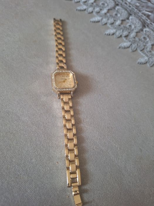 Zegarek damski elegancki zloty jak nowy