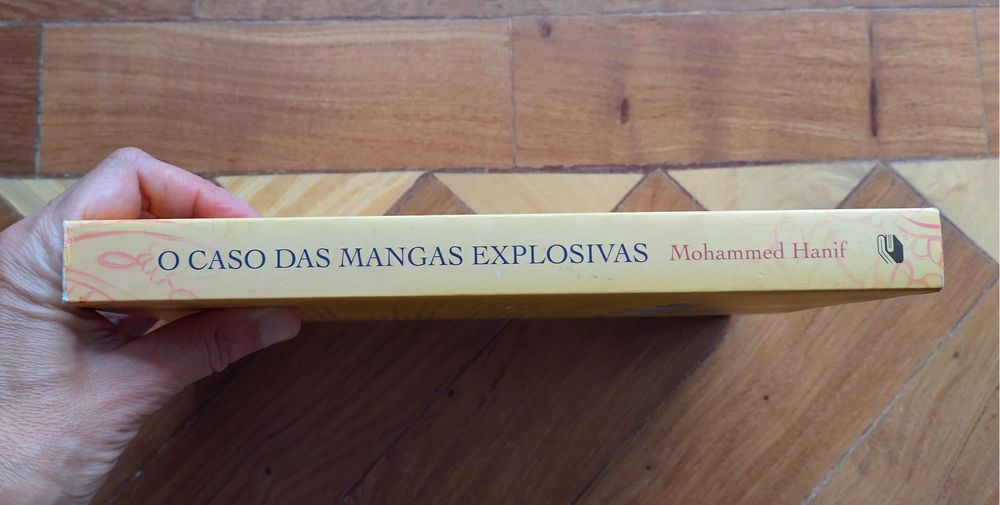O Caso das Mangas Explosivas – Mohammed Hanif – Porto Editora – Excelente estado