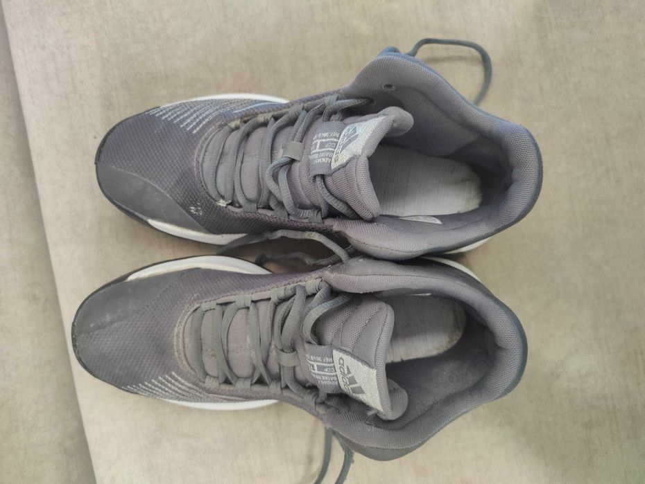 Sapatilhas Adidas tam. 42 em excelente estado