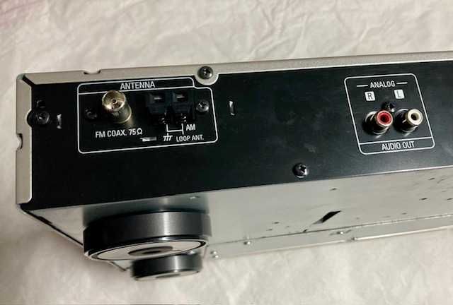 Radio sintonizador Denon TU-1510AE. Como novo.