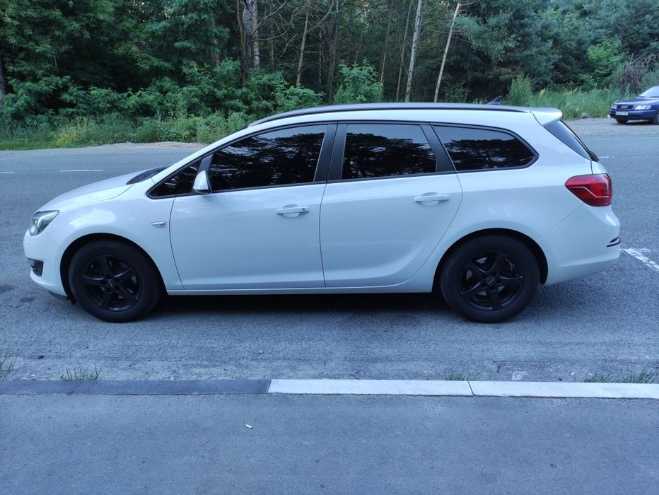 Opel Astra J 1.6d 2015