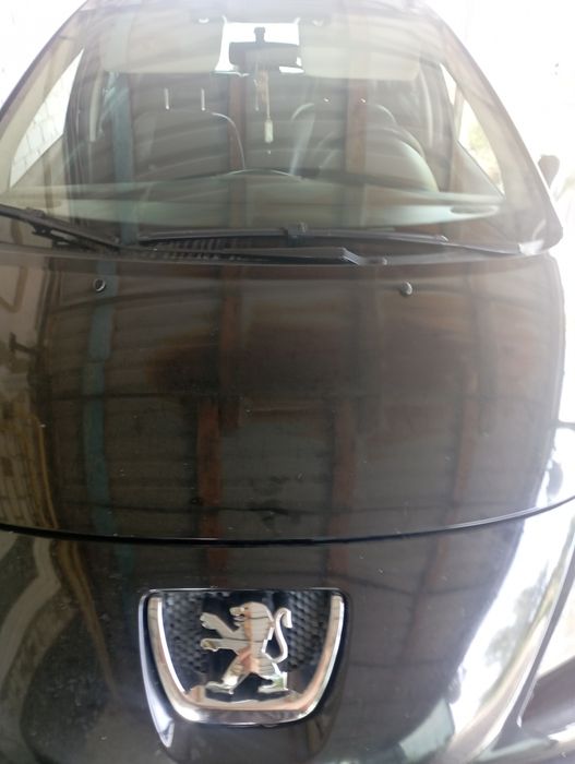 автомобиль Пежо 207