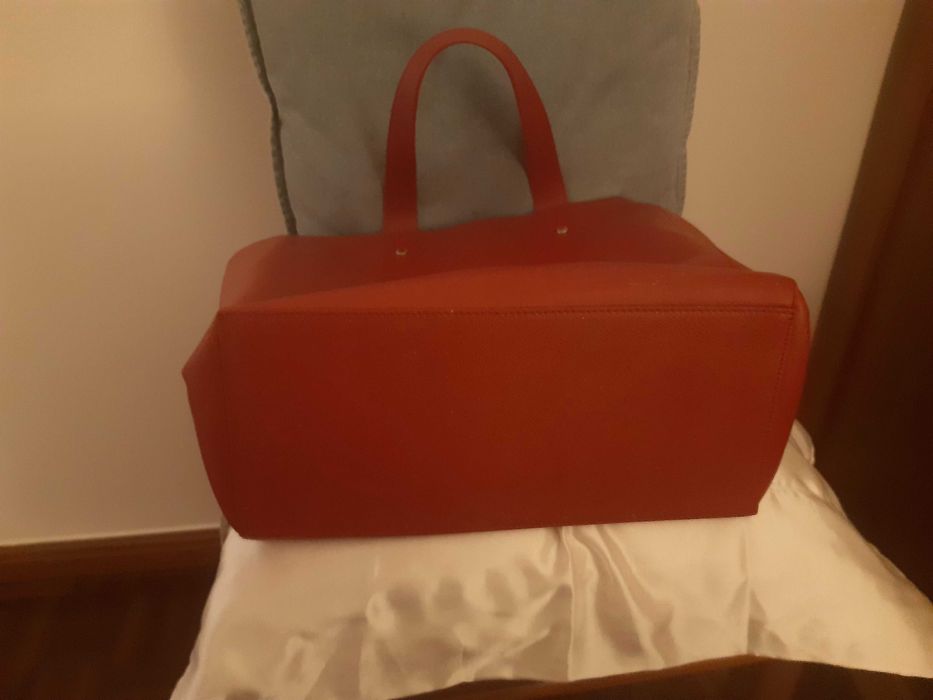 Mala original FURLA, pele genuína, nunca usada,c/dustbag+saco da marca