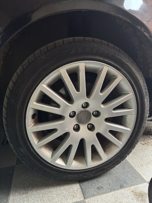 Диски з резиною ауді r17 235/45