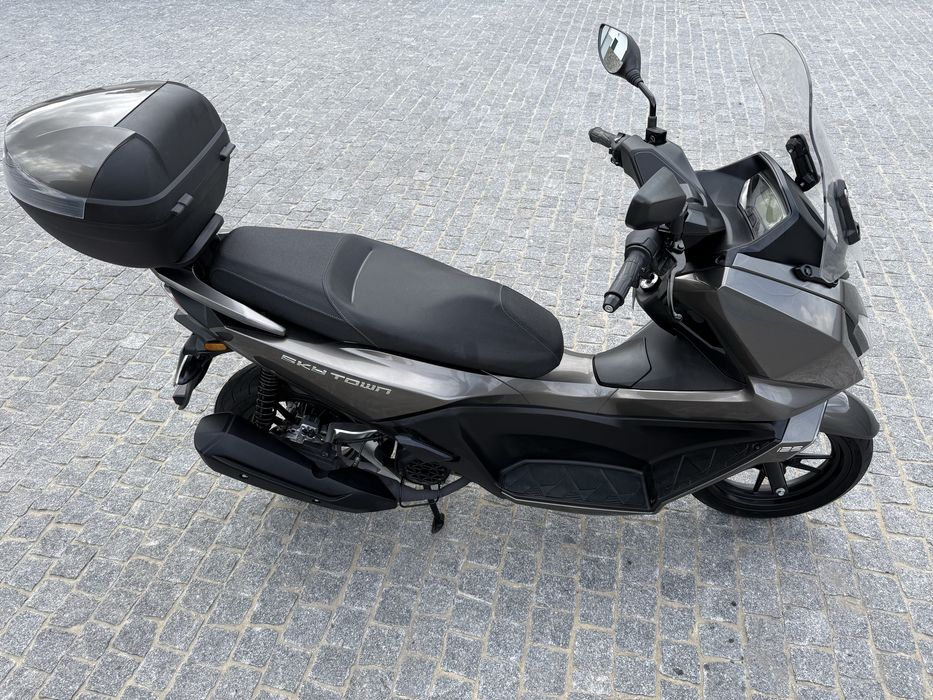 Kymco skytown 125 nova