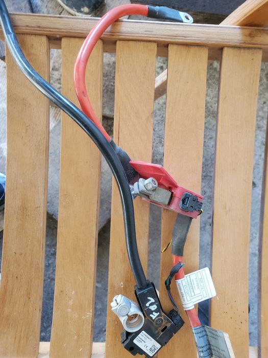 Bmw  f01 f02 f30 f31 f34  клема  мінус клєма e60 e70 e87 e90 x5