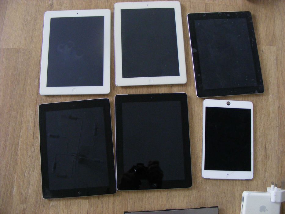 iPhone телефон мобільний