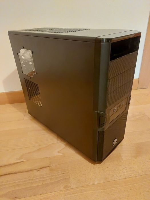 ThermalTake V3 Computer Case436414151760947202