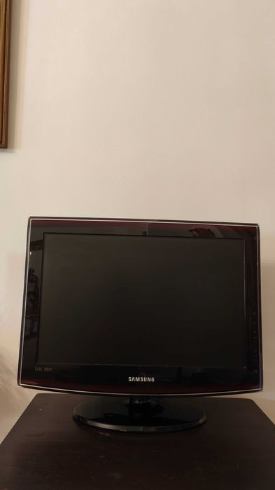 Televisão/Monitor 19''