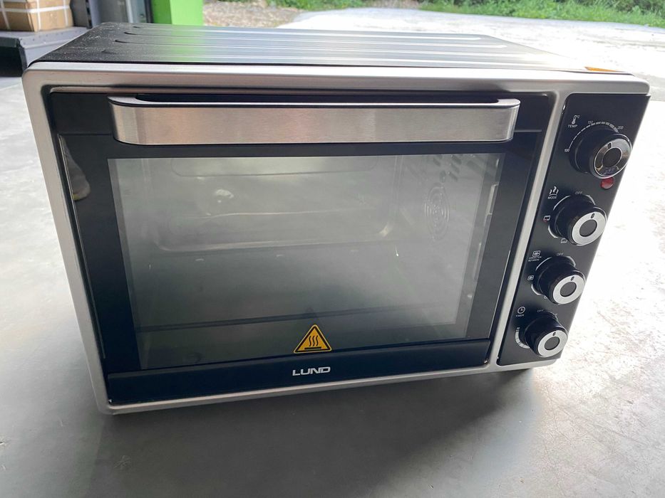 Piekarnik elektryczny LUND 68051 – 38 L – rożen obrotowy – NOWY!