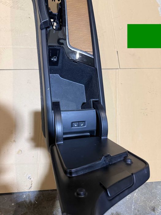 VOLVO XC90 II tunel środkowy