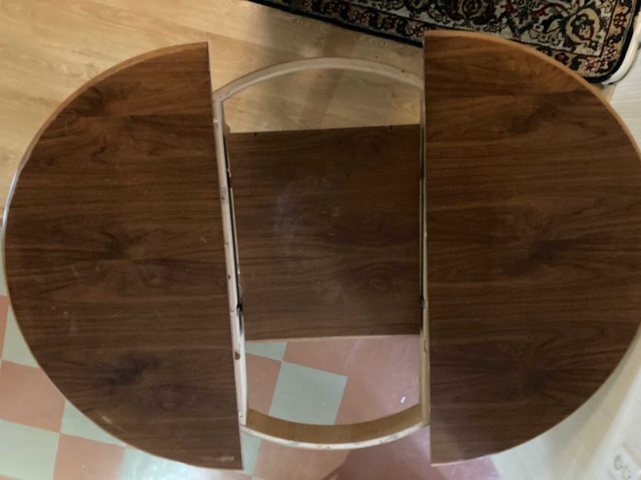 Обідній стіл вінтаж Румунія