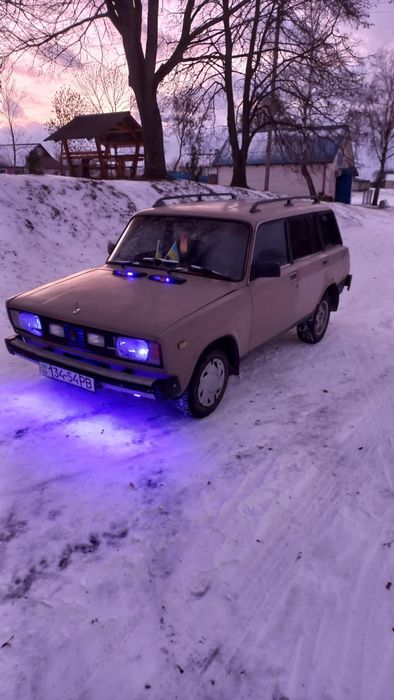 ВАЗ 2104. Деталі по телефону.