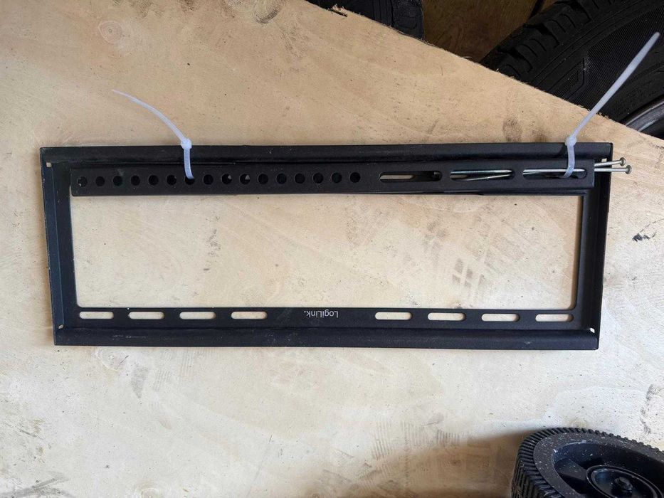 LogiLink 17 - Uchwyt stały do TV 37-70", max. 50 kg. Grubość 25 mm