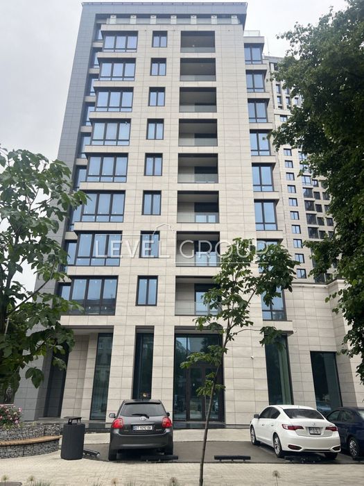 Оренда фасадного приміщення 530 м2, ЖК Crystal Park Tower.