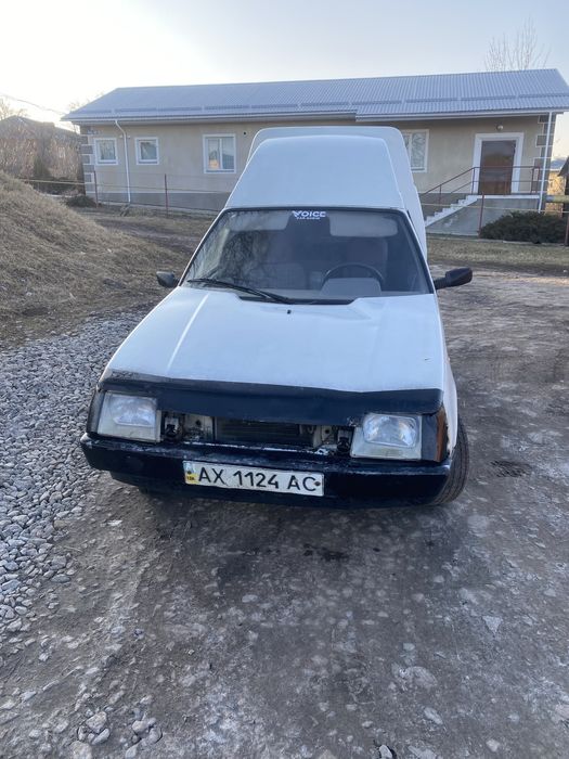 В продаже таврия пикап