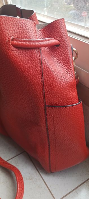 Malas novos,cor vermelha,